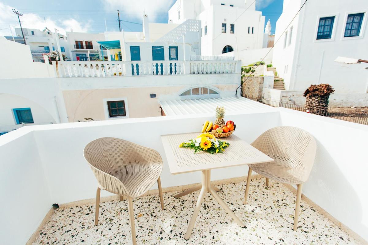Floresita Apartment 산토리니 외부 사진