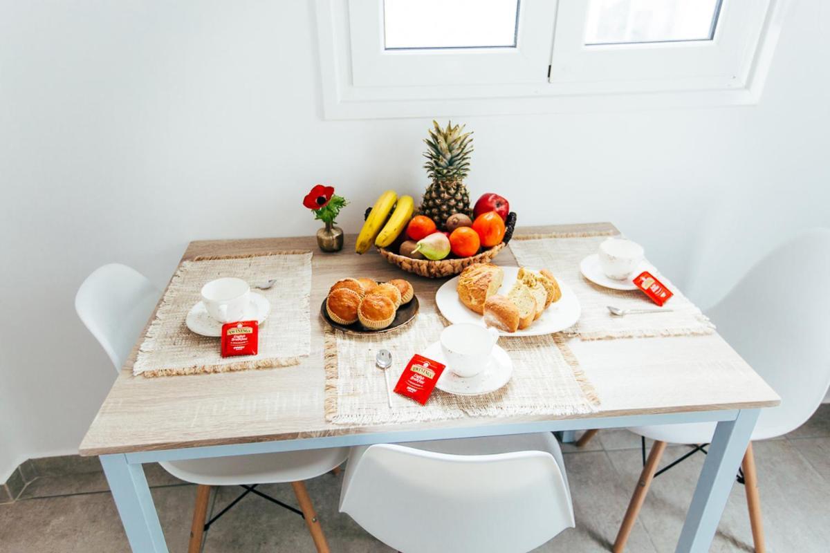 Floresita Apartment 산토리니 외부 사진